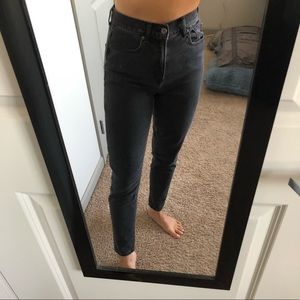 American Eagle black Mom jeans